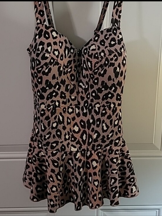 G.I.L.I. Other - G.I.L.I. Pink and Black Bustier Peplum Swim Tankini